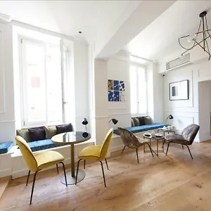 2* Frühstückspension Parisii Luxury Relais